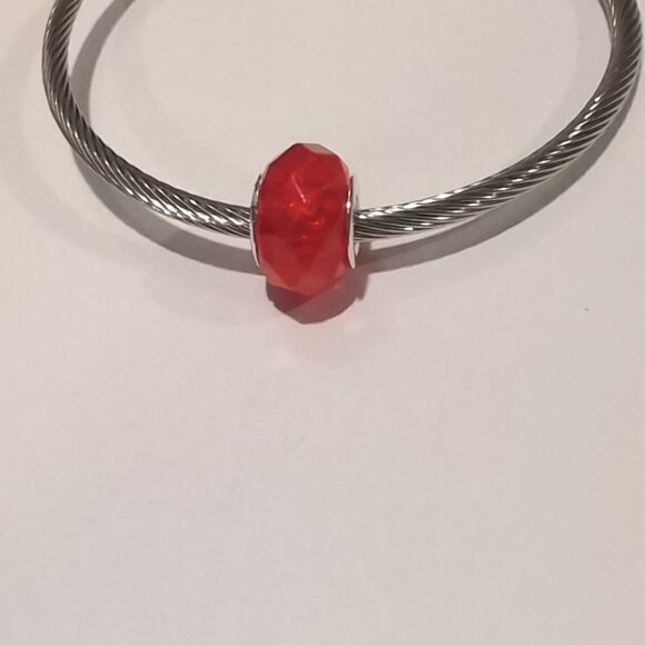 Silver Red Glittery Faceted Charm for Pandora Style Bracelet - Picture 2 of 4